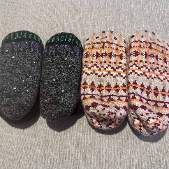 Cozy Cat and Fox Slipper Socks - Picture 5 of 6